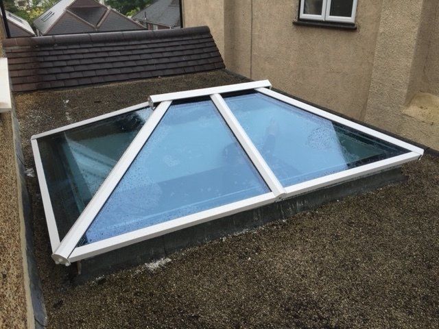 Lantern roof and skylight