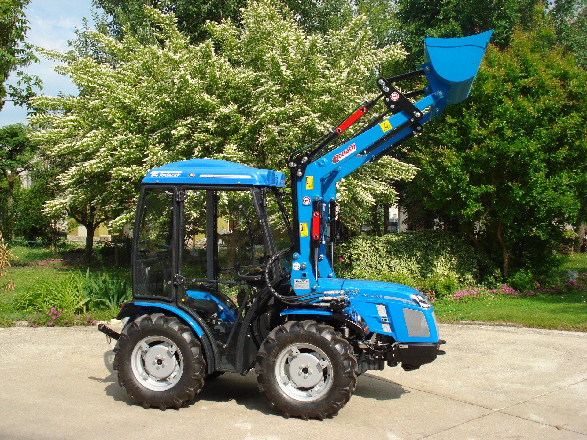 Caricatore anteriore  Mod.MP1 Benna da terra