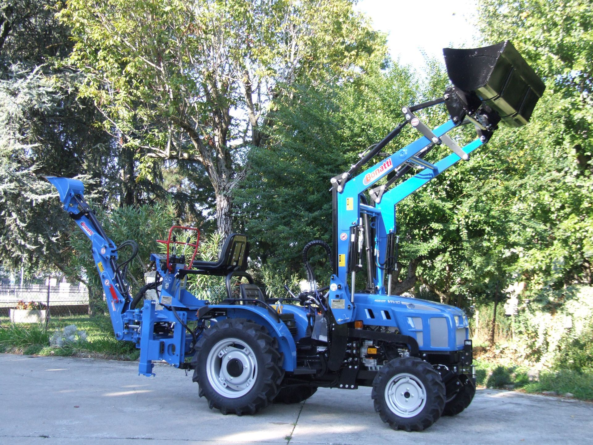 Caricatore frontale Mod. MP2 Benna da terra