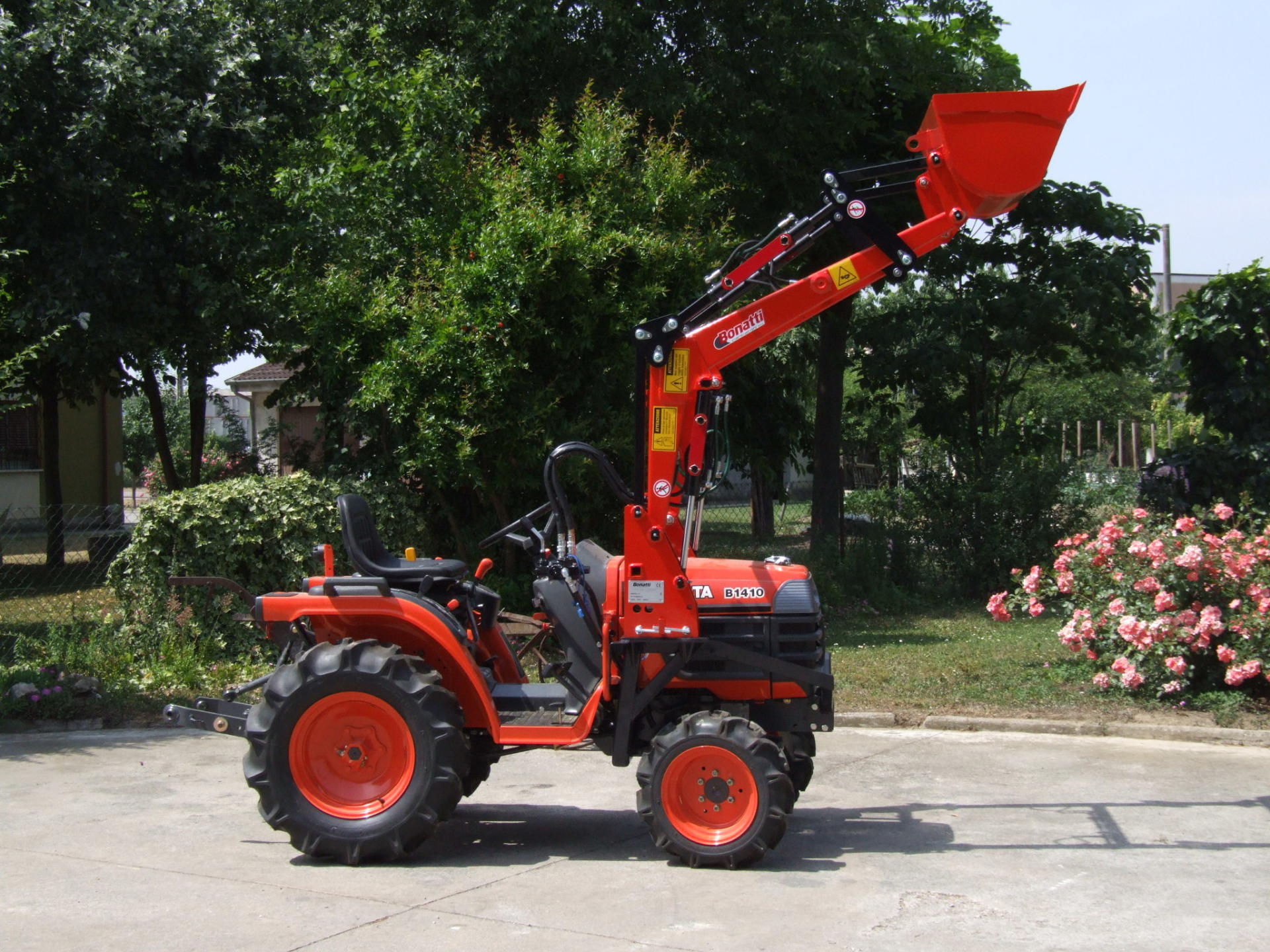 Caricatore frontale Mod. MP1 Benna terra