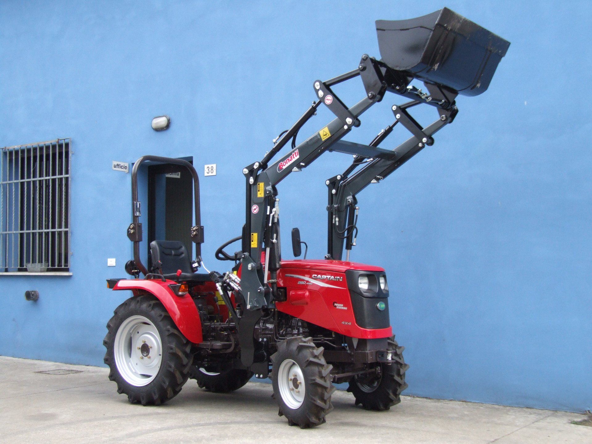 Caricatore frontale  Mod. MP1 Benna terra