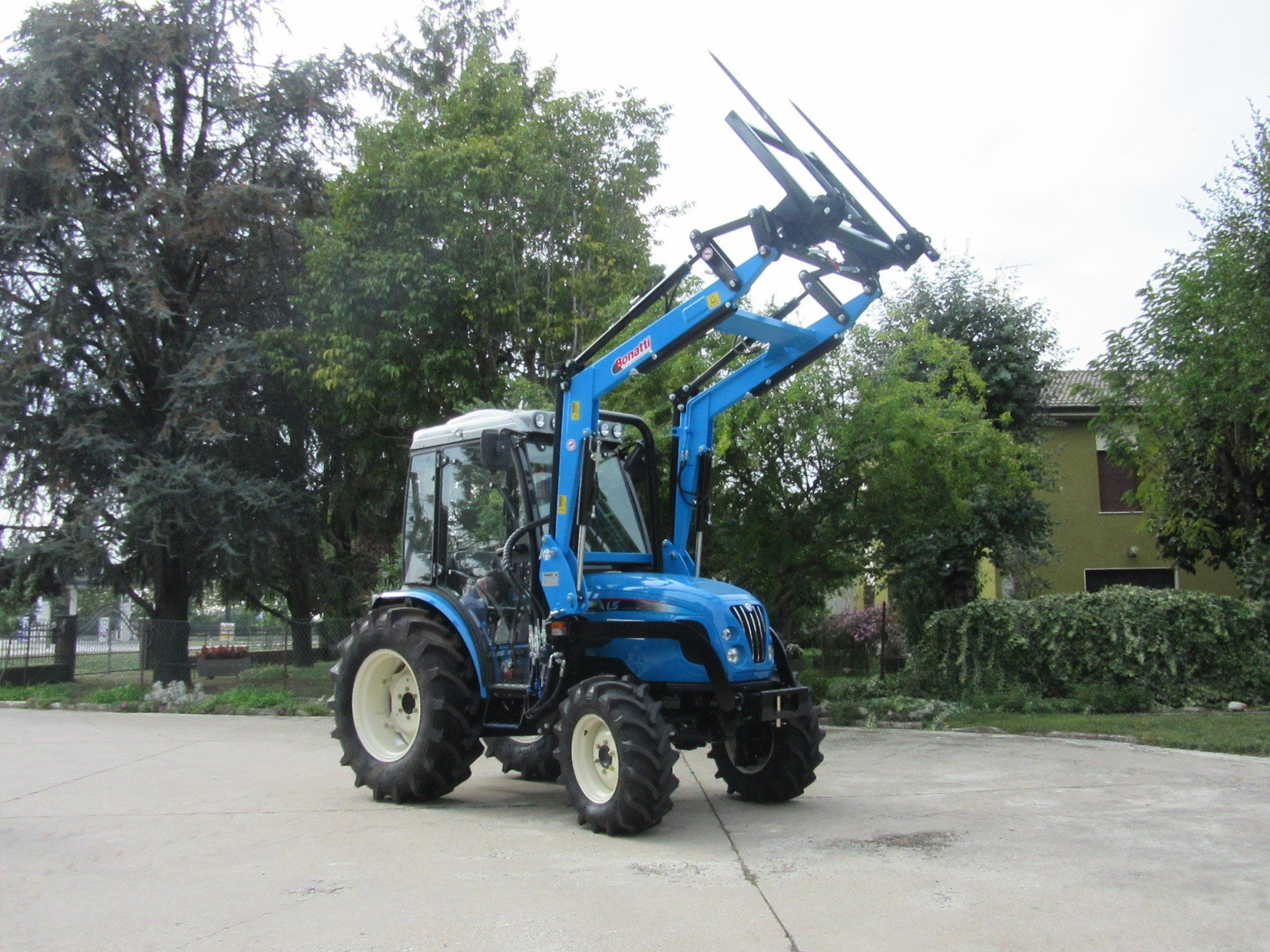 Caricatore anteriore  Mod.MP1 Forca rotoballe