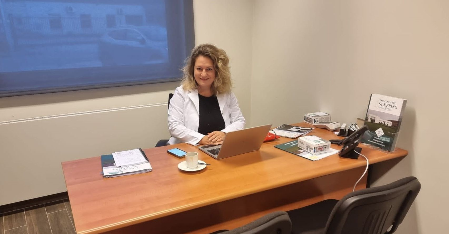 Dokter Elena Oris