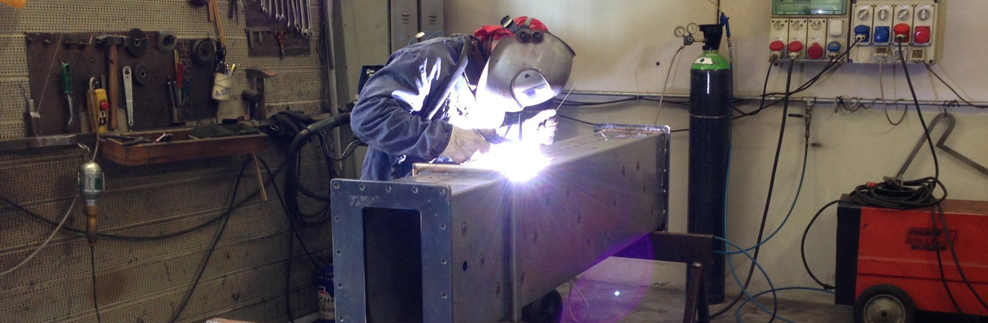 lavorazione di leghe metalliche