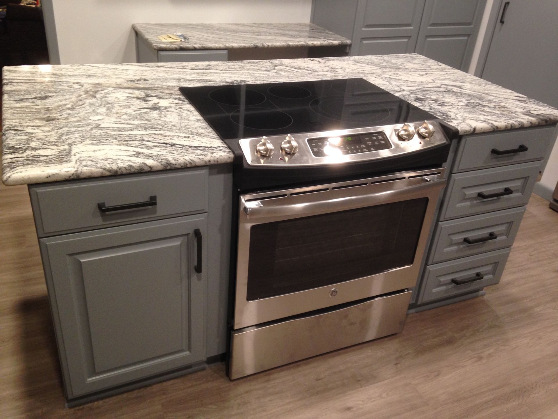 Residential Kitchen Quartz Granite Countertop Marble Hutchison Brothers Cabinetry Russellville AR