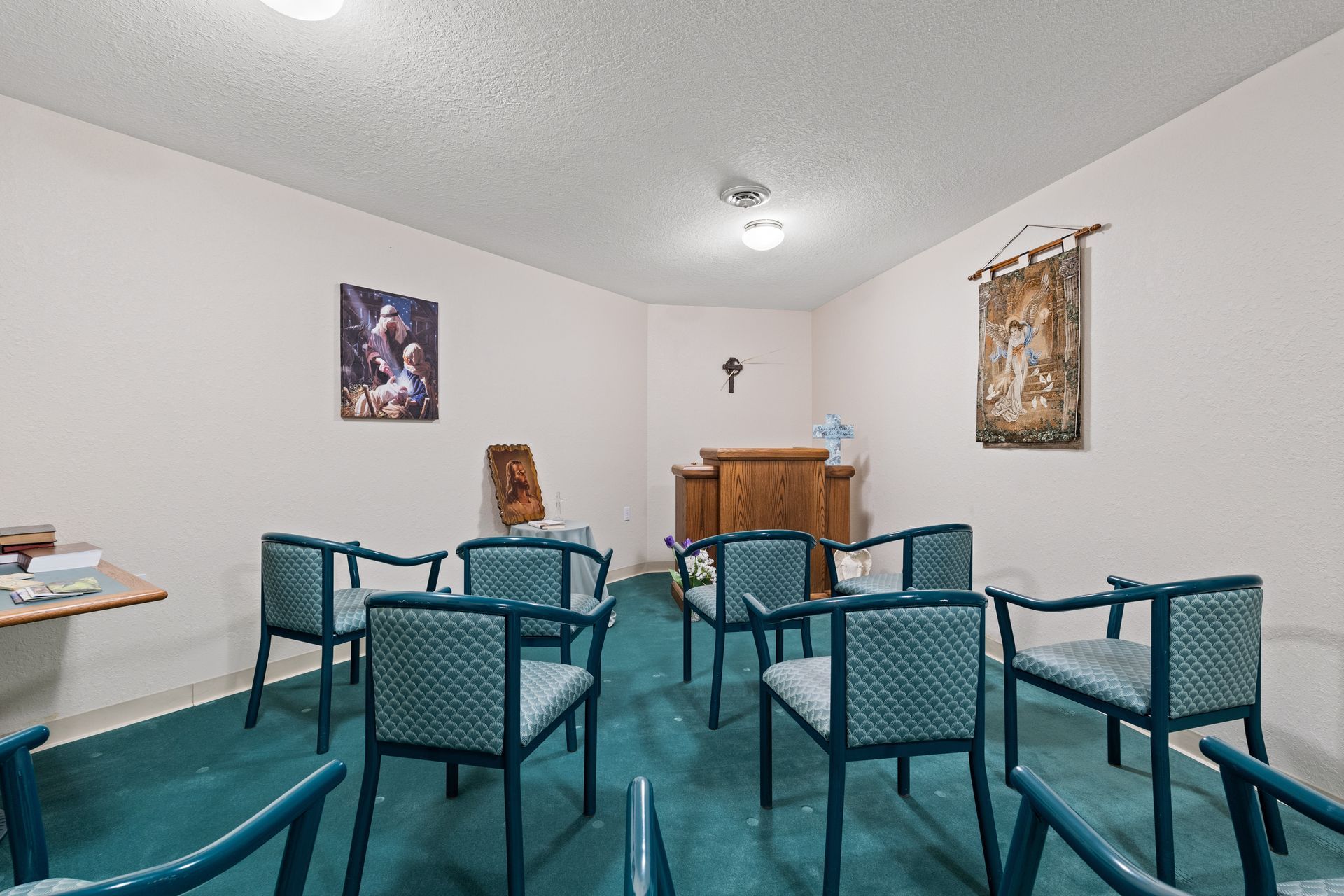 Photo of a chapel with several chairs
