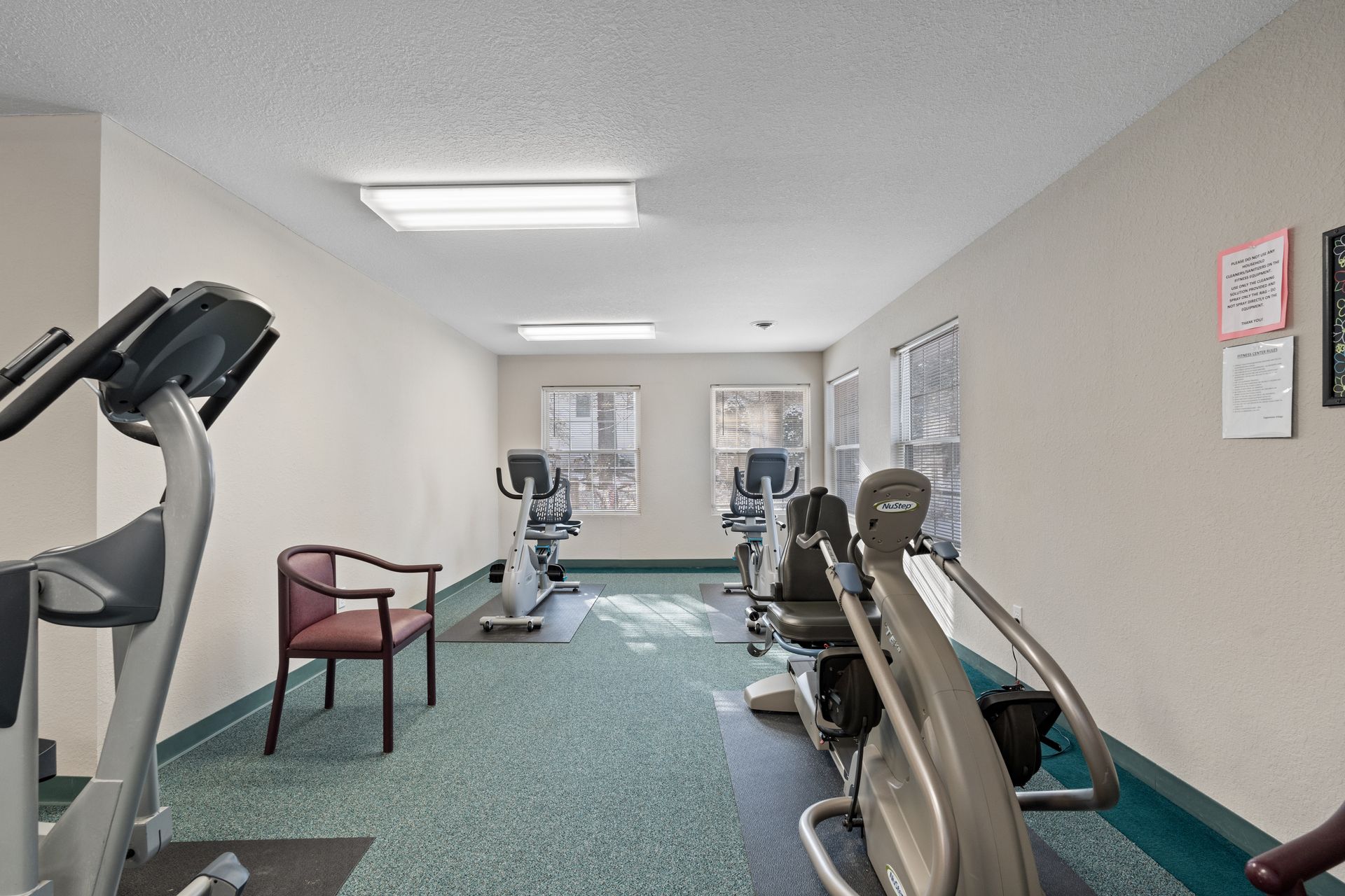 Photo of a gym with various equipment