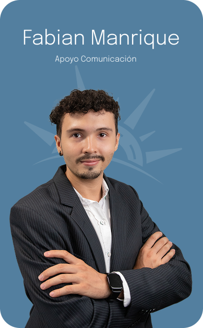 David Rincón, in gray suit, smiling. Text says "Apoyo Coordinadores de Caso" on a blue background.
