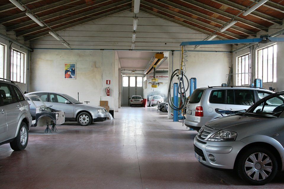 interno garage officina