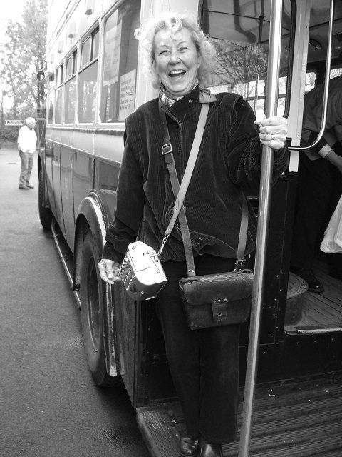 Someone enjoying her work - Page 84 - outercirclebus.com