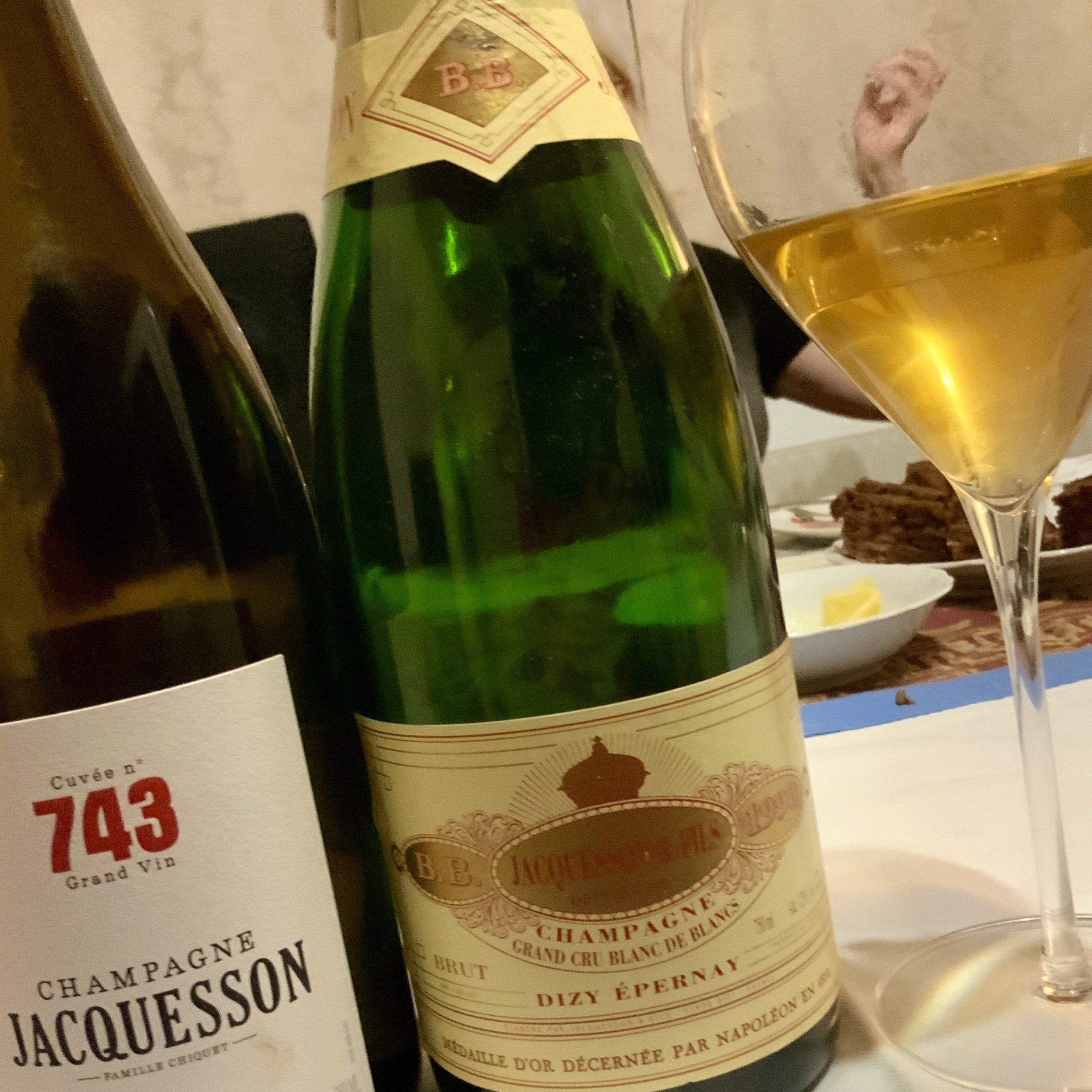 Champagne Jacquesson Cuvée N° 743  plus Blanc de Blancs Avize 1990