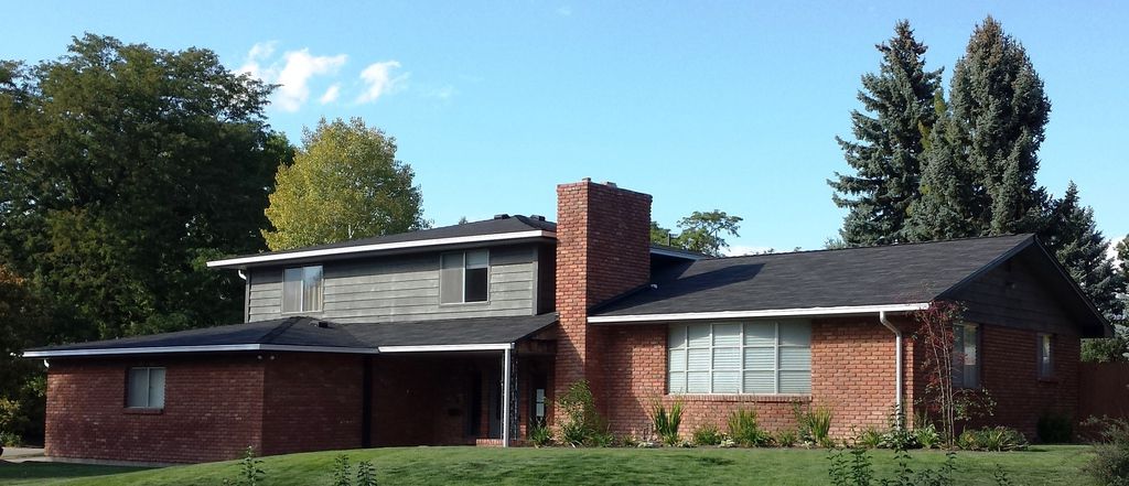 6 Inch Seamless Box Gutters with 4 Inch Round Downspout Fort Collins Colorado