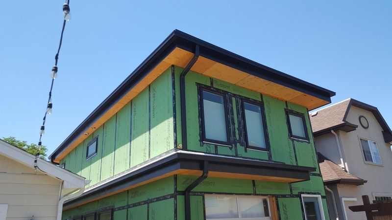 6 Inch Seamless Box Gutter with 4x4 Box Downspout in Denver Colorado