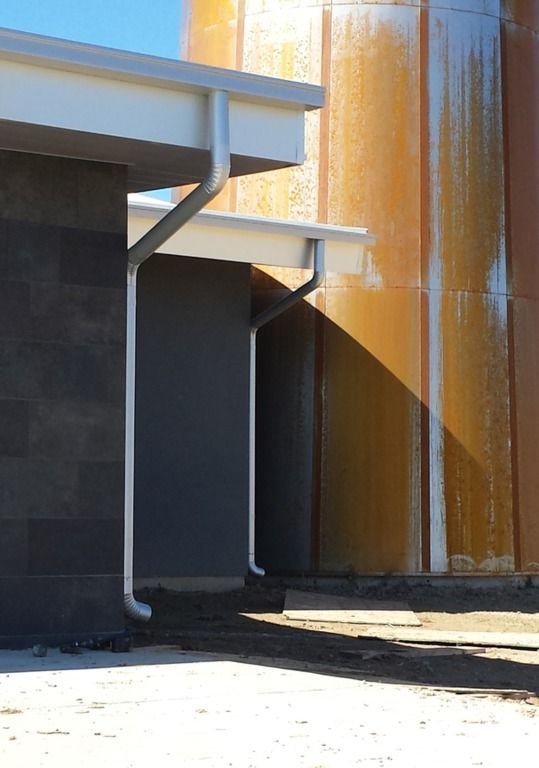 6 Inch Seamless Box Gutter with 4 Inch Round Downspout