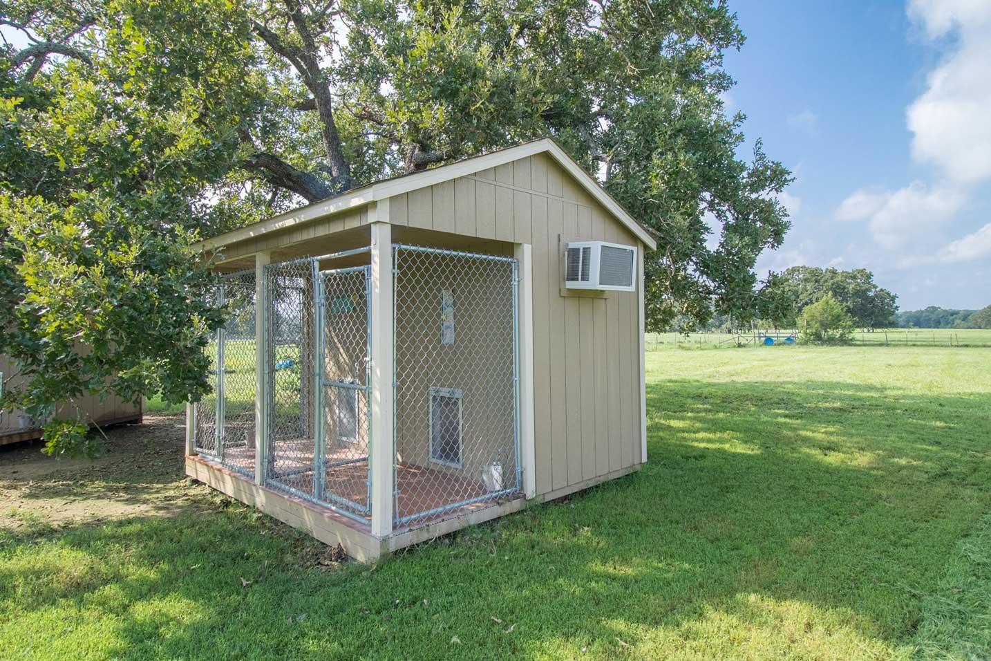 dog kennel bungalow - Bastrop, TX - K9 Mastery