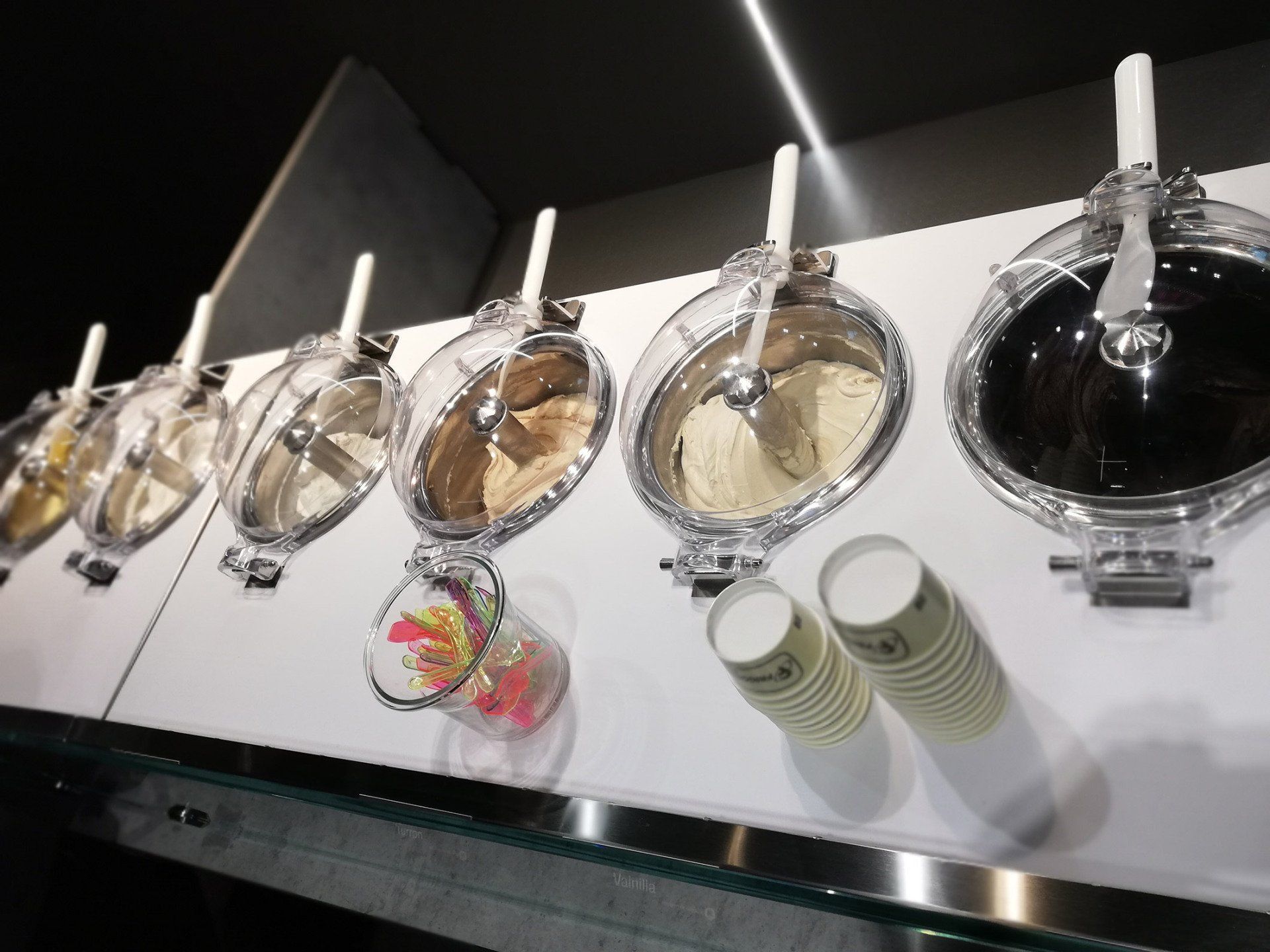 arredamento gelateria