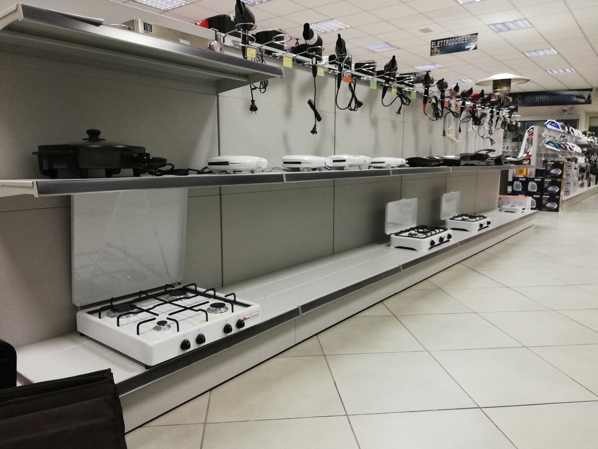 scaffalature per negozi