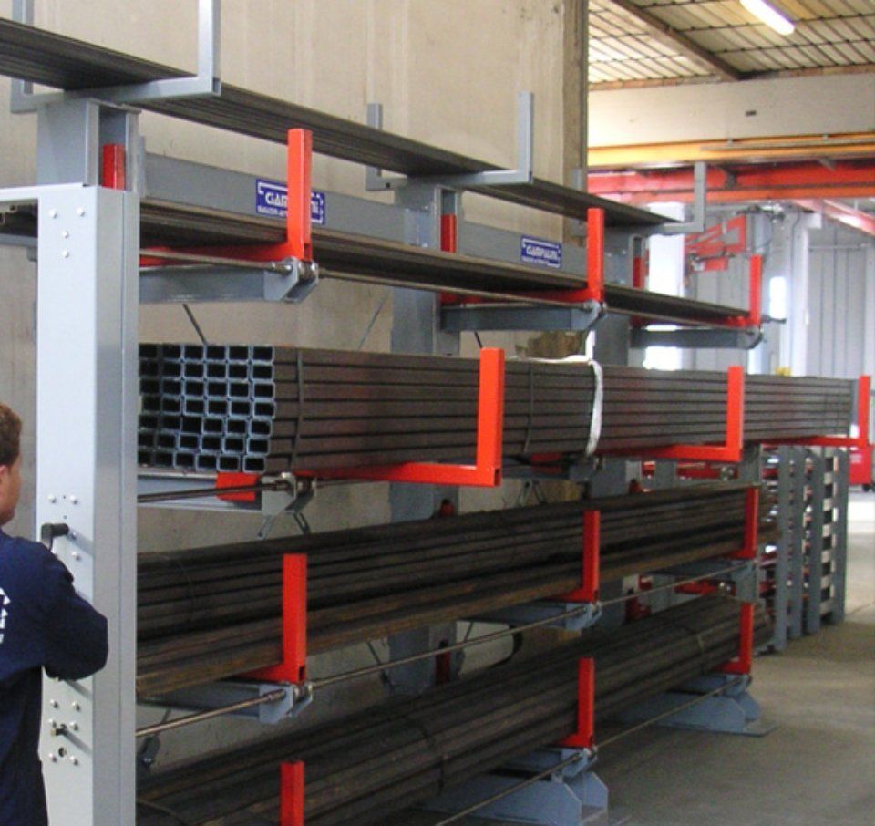 Magazzino estraibile per barre