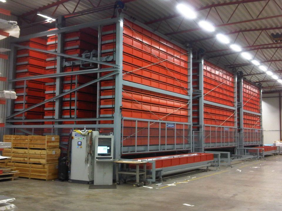 interni dell'area di stoccaggio