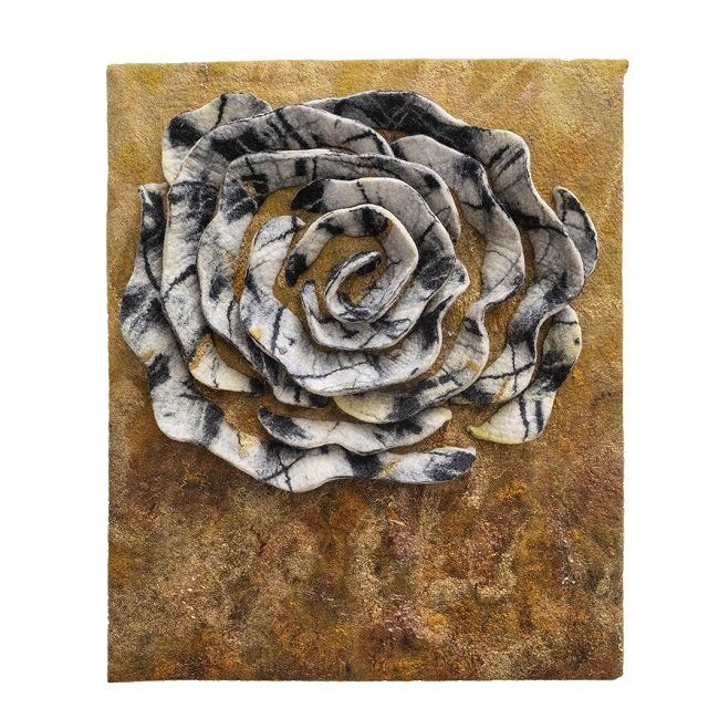 Annika Berglund, Everyday moments, gold, felted woolart, olivier cornet gallery