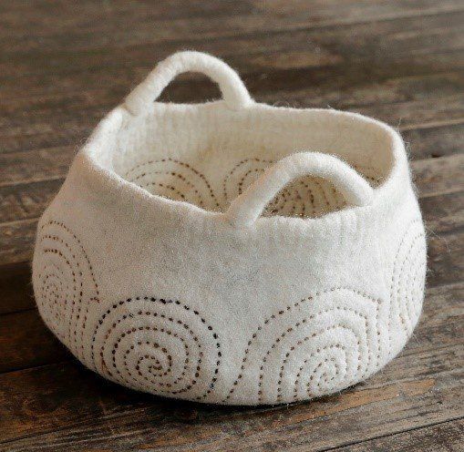 Leiko Uchiyama, Large Basket, Mongolian stitch, wool art, Olivier Cornet Gallery, Dublin