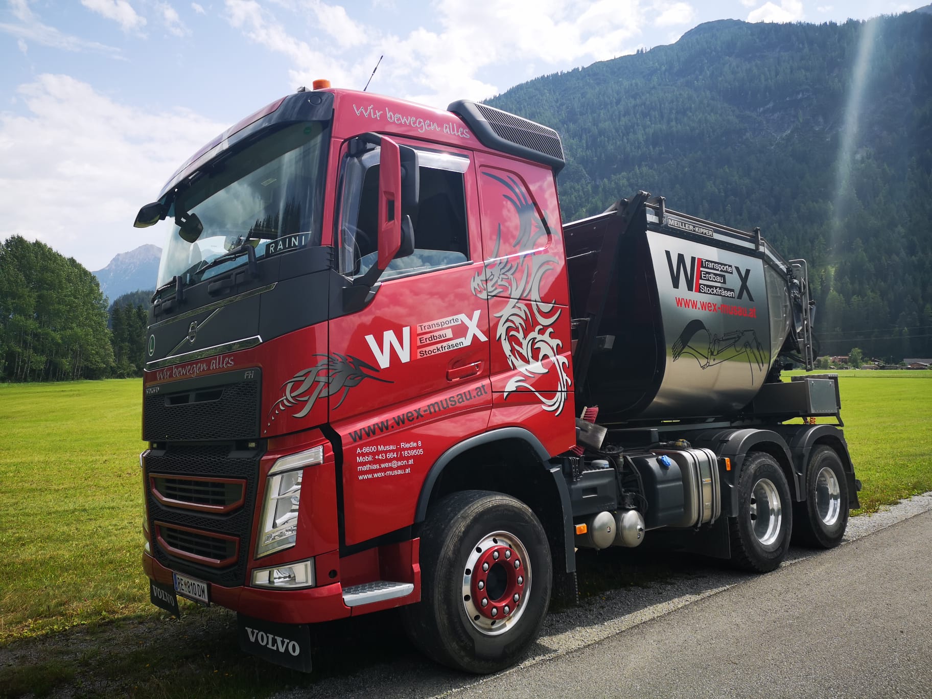 Wex Mathias Transporte - Erdbau Wurzelstockfräsen