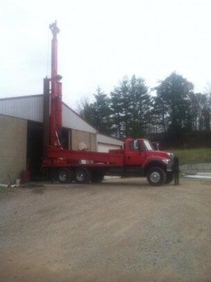 water well drilling truck - McArthur, OH