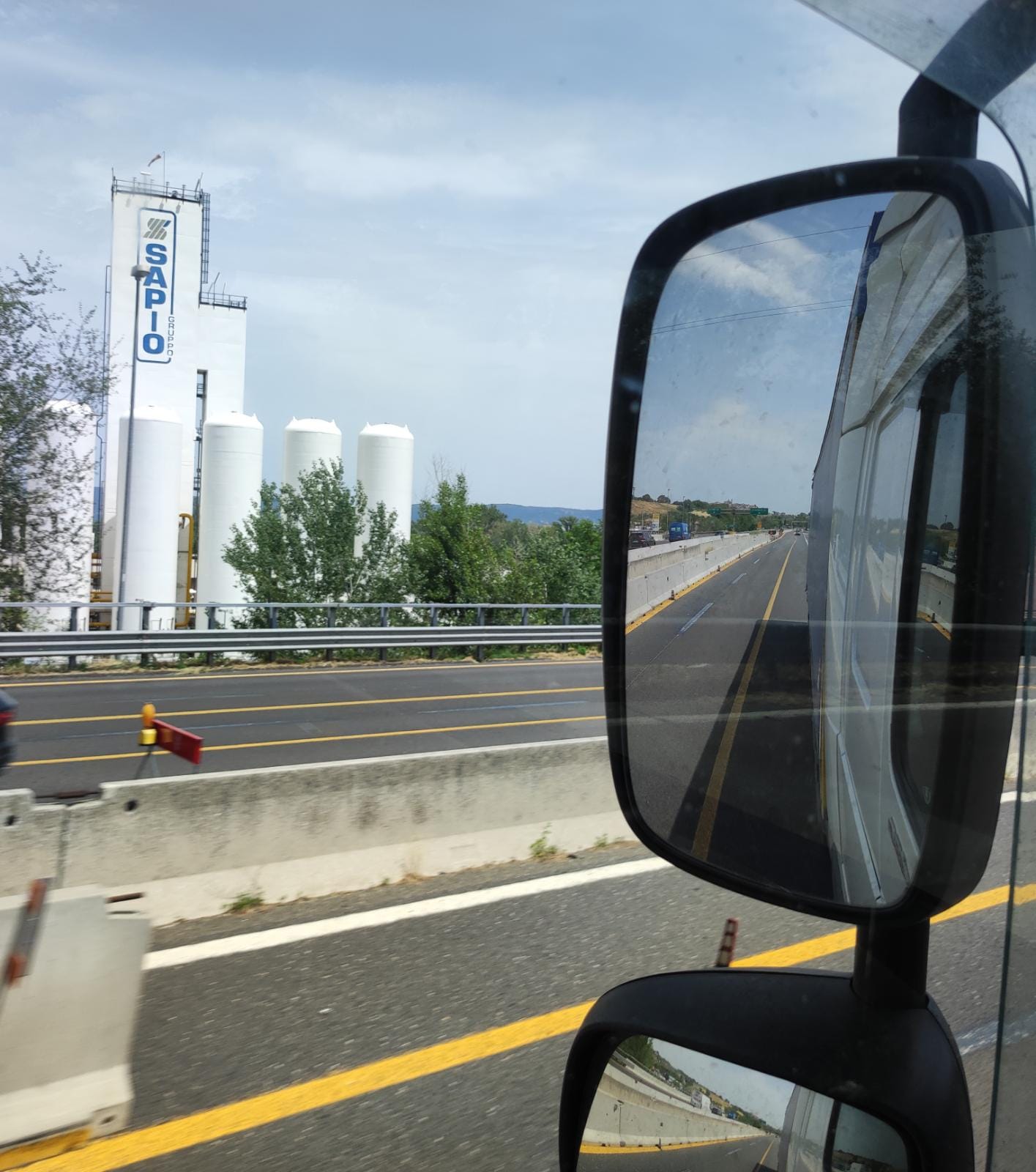 finesterino autocarro C.L.B.