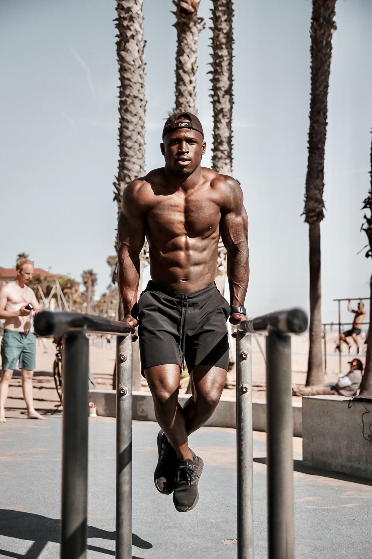 Darien Johnson, Elite Build