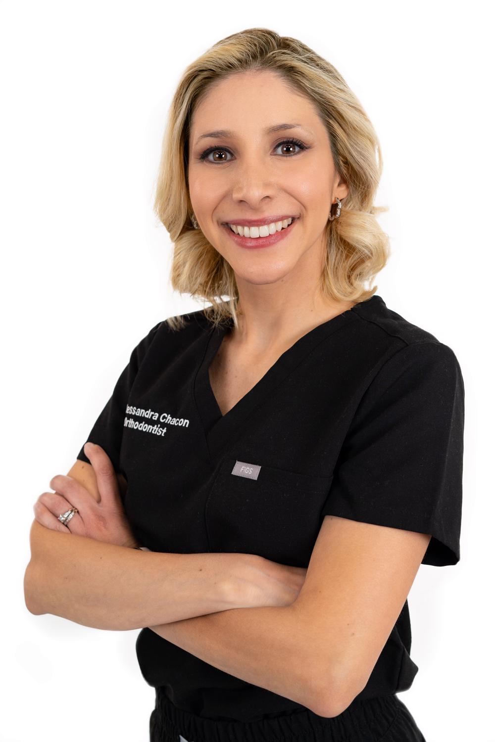 Dr. Alessandra Chacon