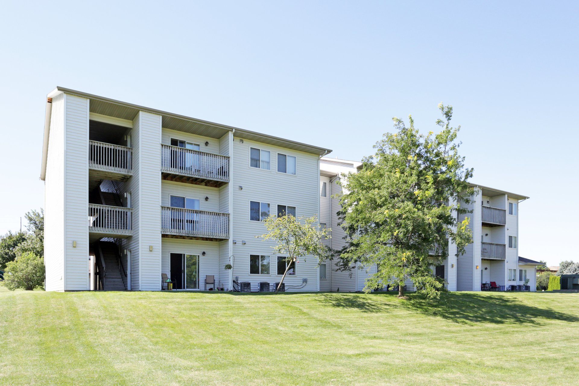 Exterior of Lynwood Apartment Homes