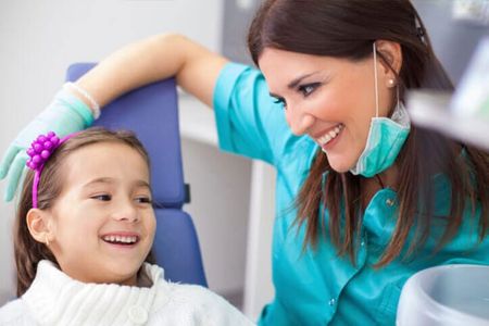 Girl dentist checkup - Family dentistry in Mount Holly, NJ