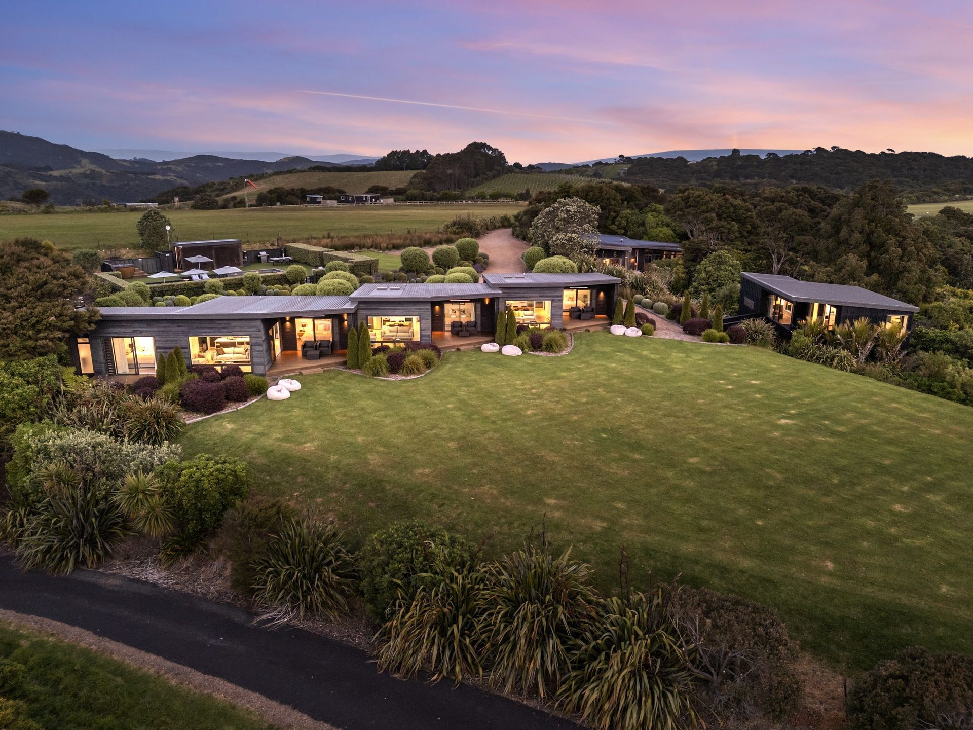 Villas Waiheke luxury accomodation on Waiheke Island