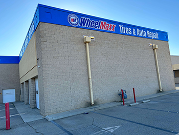 Parking of WheelMaxx - Fresno Auto Repair and Tire Services