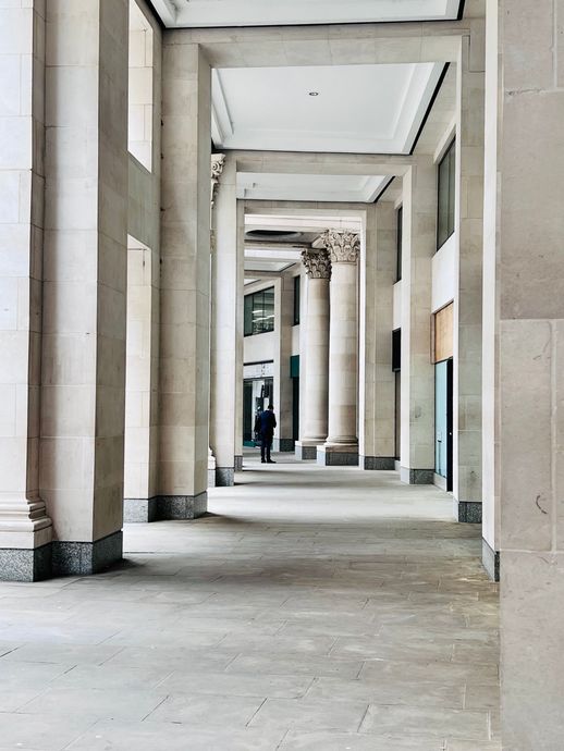 Pasillo de despacho de abogados