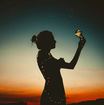 Girl in sunset image illustrating Bearing 45 Compass Session