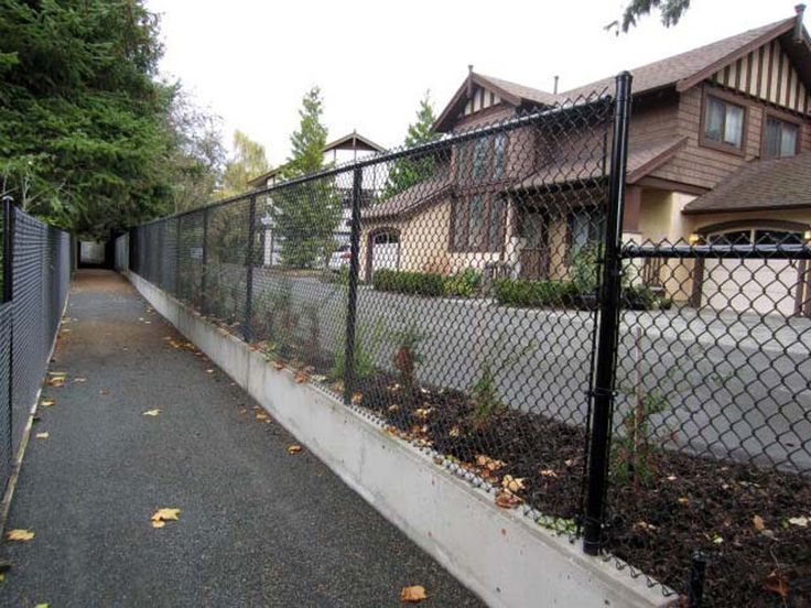 Chain Link fence repair downtown Houston Fence Repair constructed