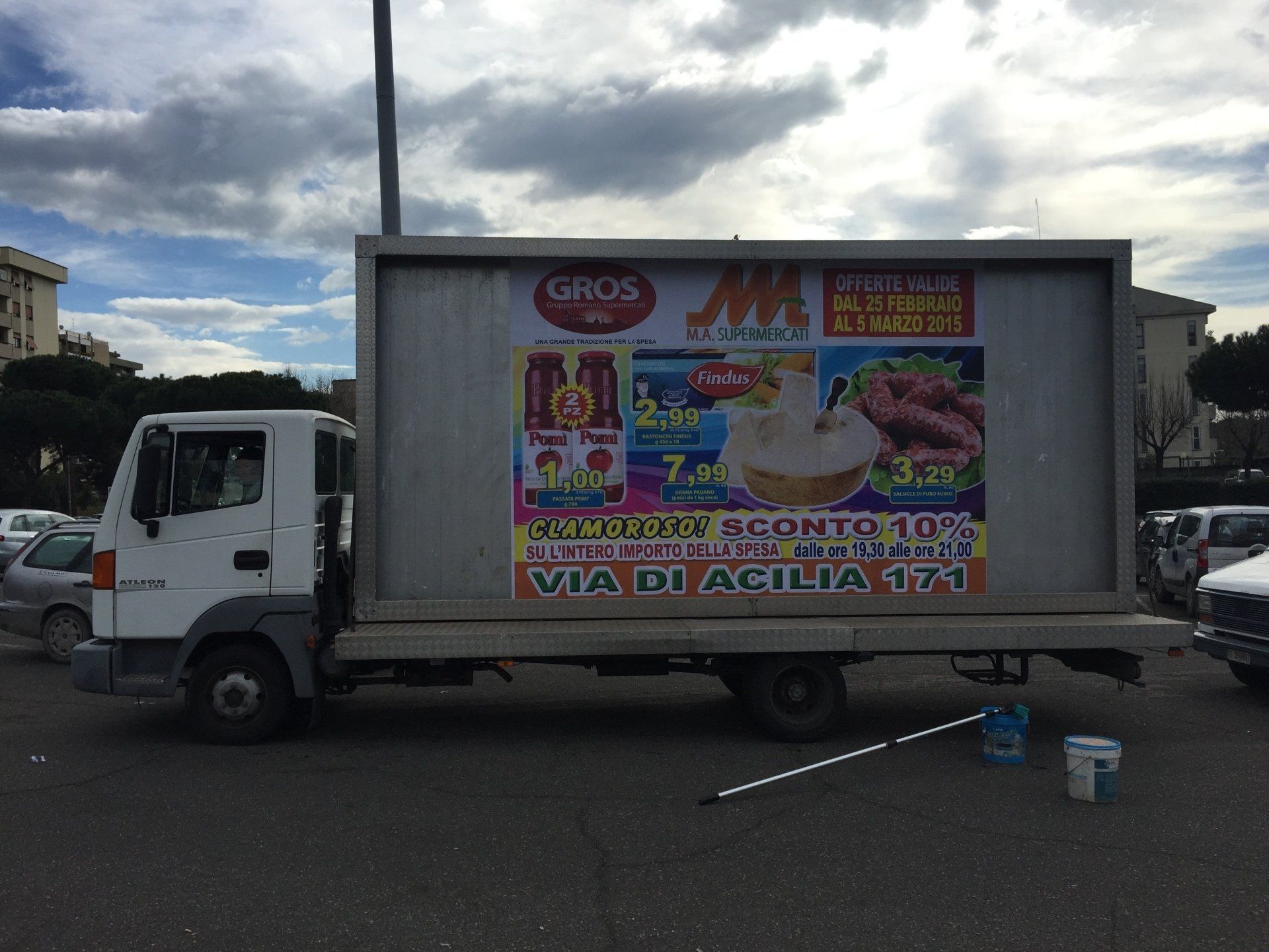 camion vela a noleggio per pubblicità itinerante