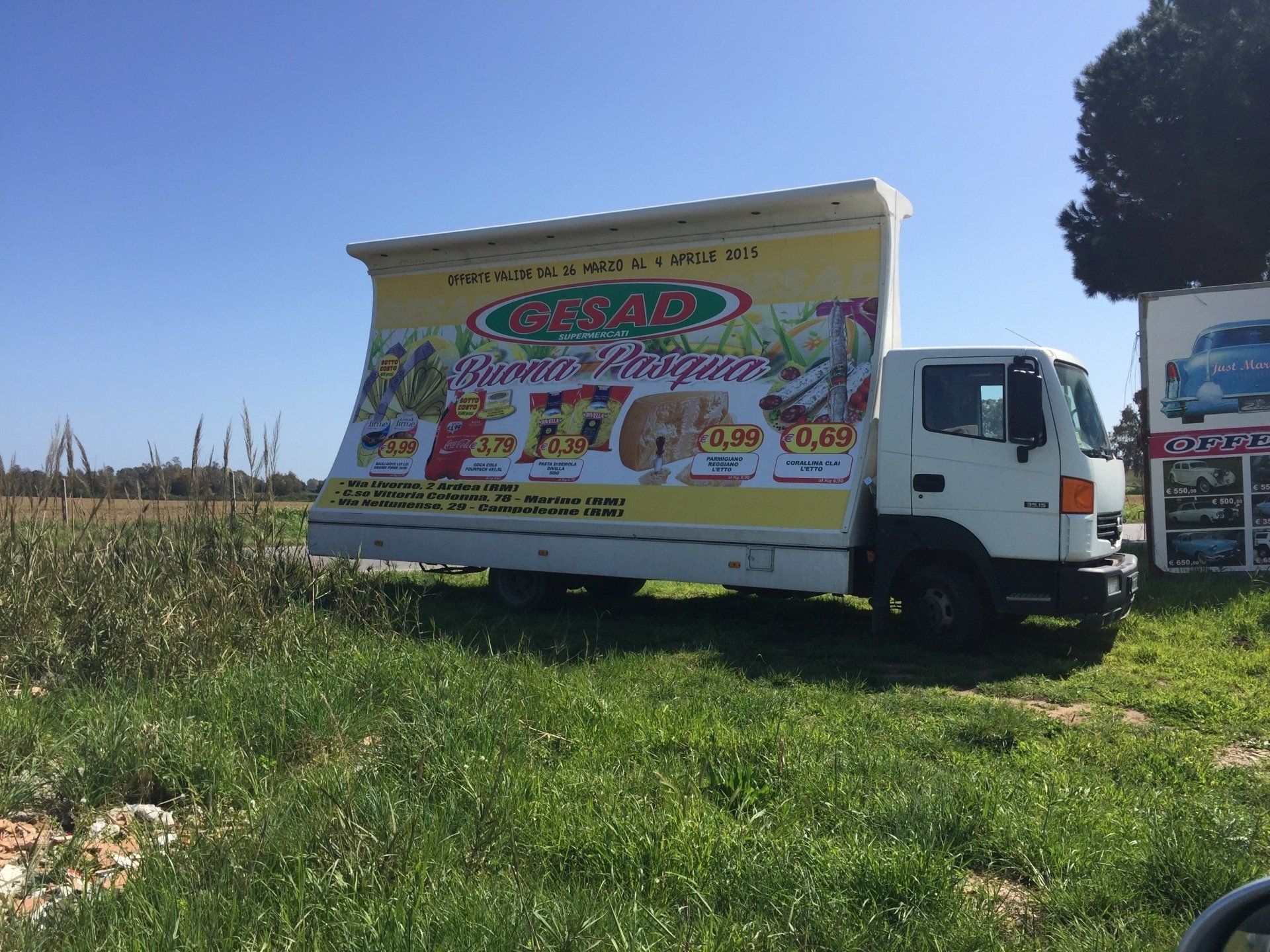 camion vela a noleggio per servizi pubblicitari