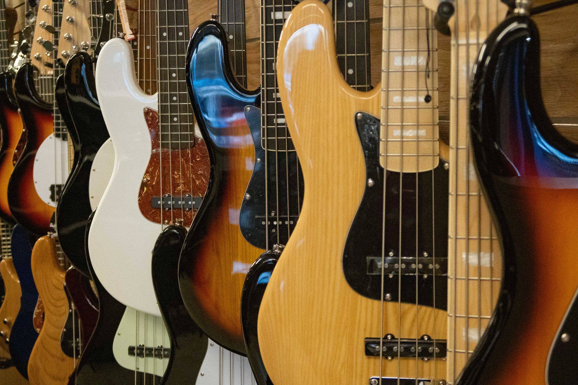 buy and sell guitars in Atlanta, Georgia with Blair Village Pawn Shop