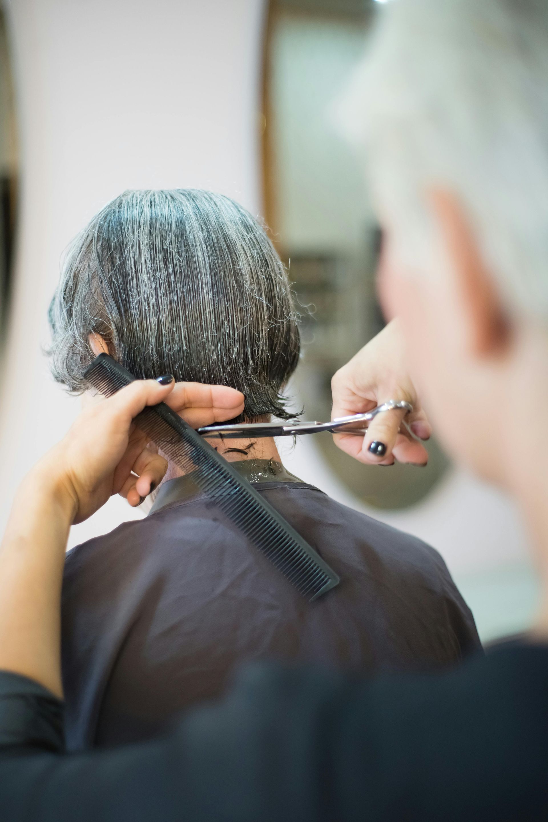 Veterans Webworks client - salon owner