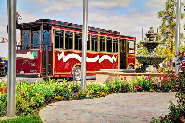 Trolley from Cable Car Wine Tours in Frederecksburg TX