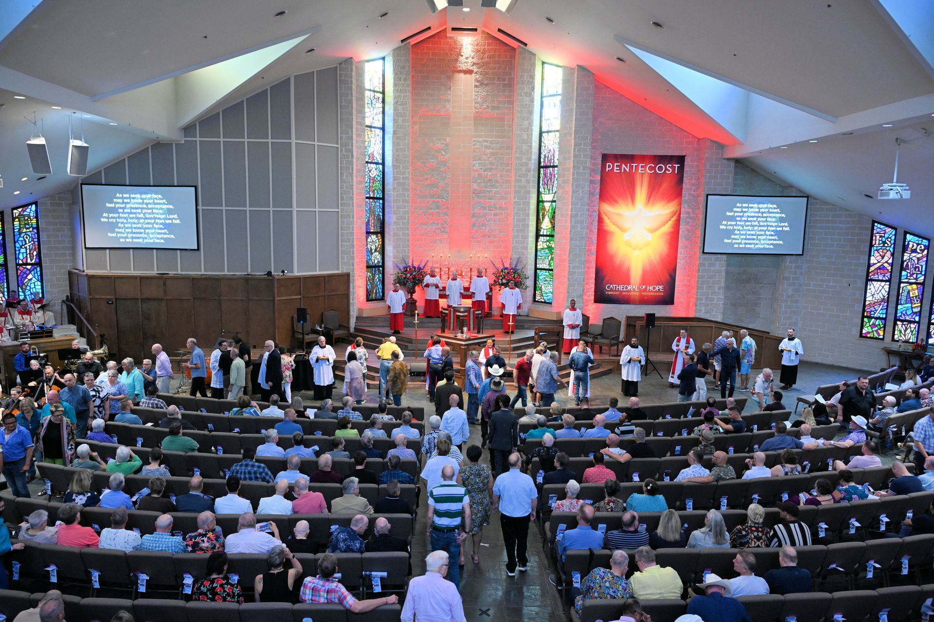 Traditional Sunday Worship 8:30 & 1010 AM