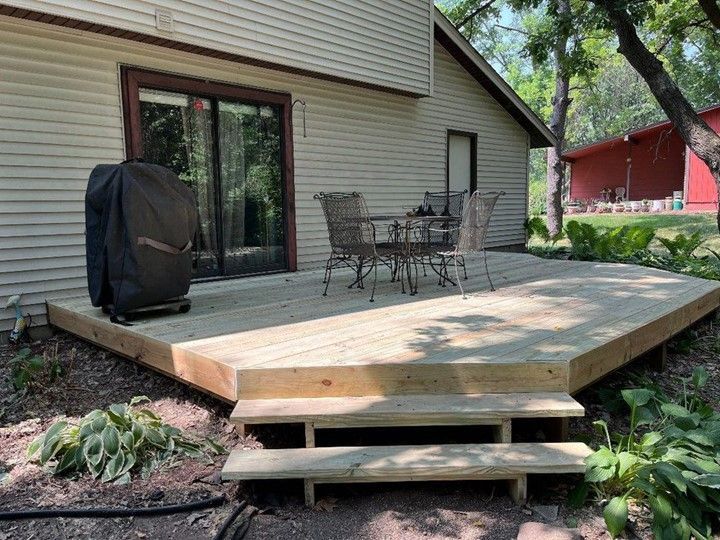 Client Deck – Blaine, MN – T & B Renovations