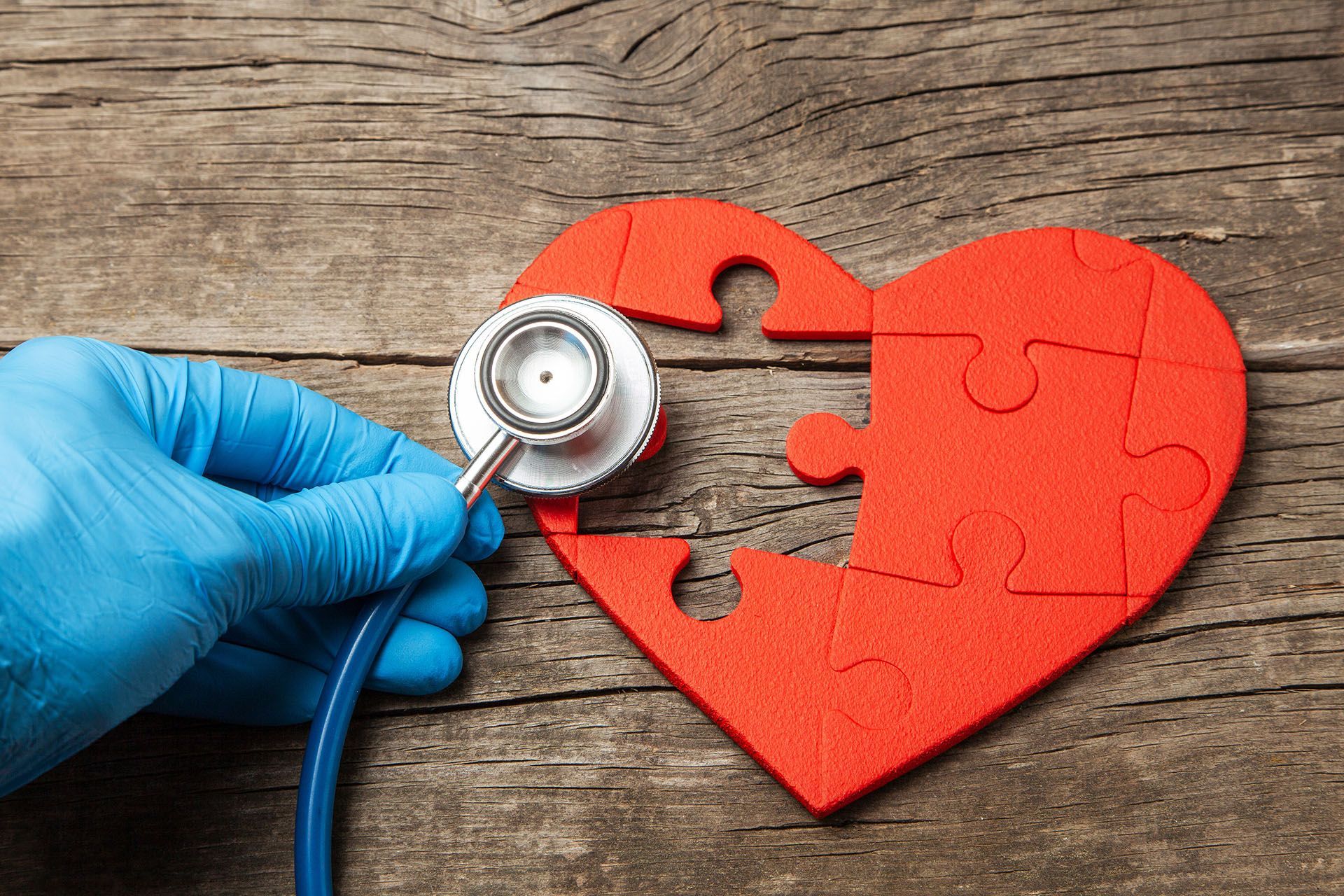 heart puzzle and stethoscope