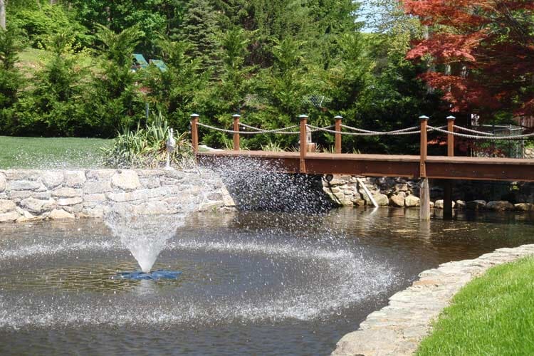 Fountain On The Pond — Thornwood, NY — Harry Hudd Architectural Landscapes