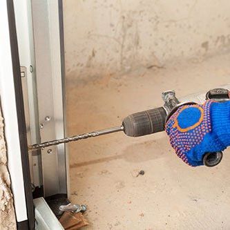 Garage doors installation