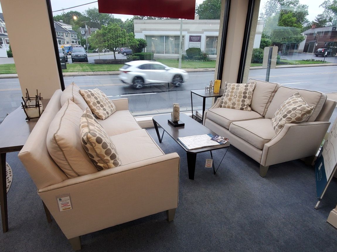 Dining & Casual Furniture, Bar & Kitchen Stools Ardmore, PA Just