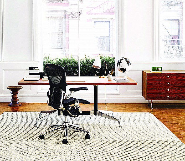 masculine office decor in office space rental in Long Beach, NY