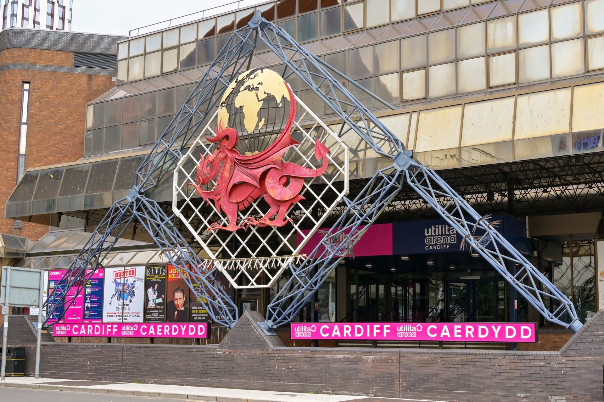 A building with a sign that says cardiff on it